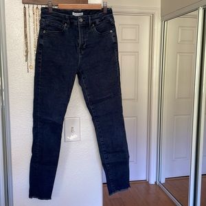 EUC Good American good legs skinny jean